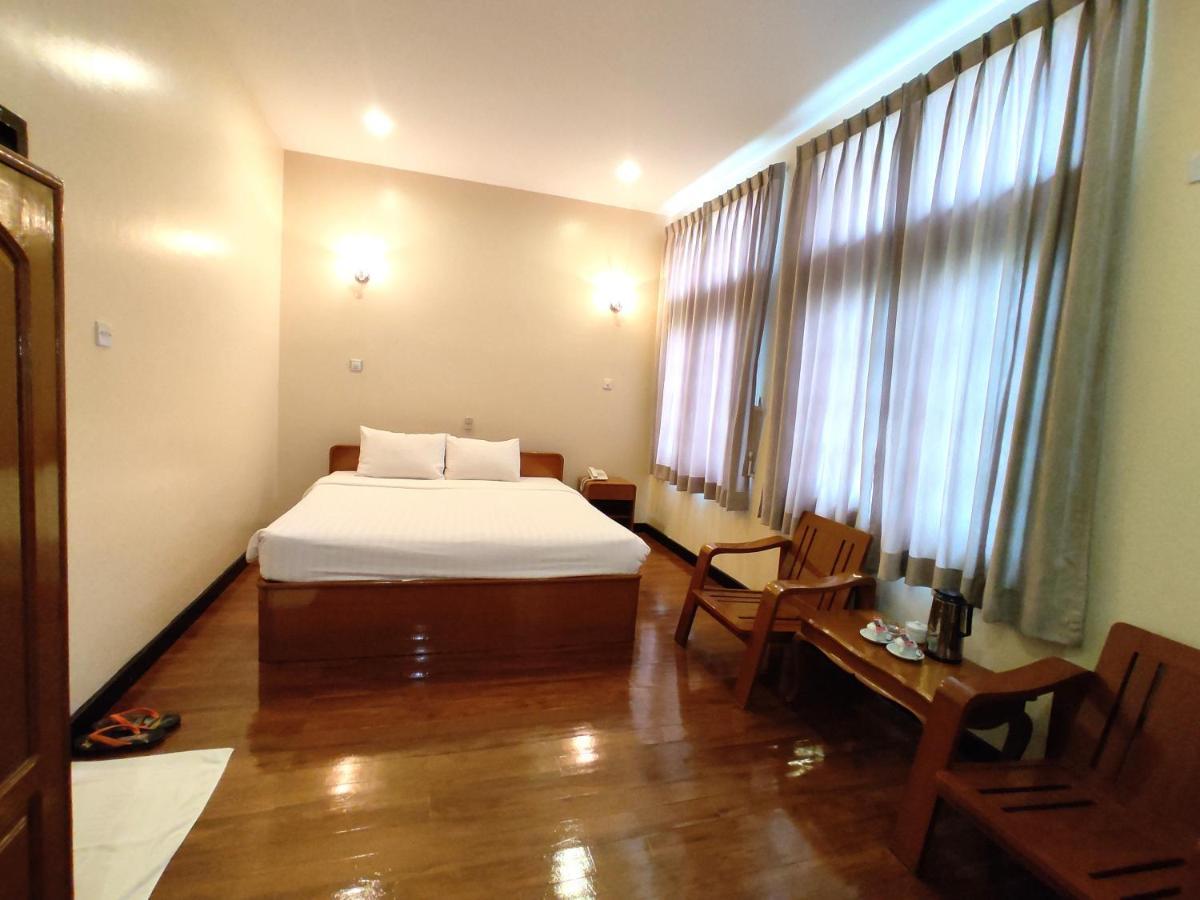 Attran Hotel Mawlamyaing Exterior foto