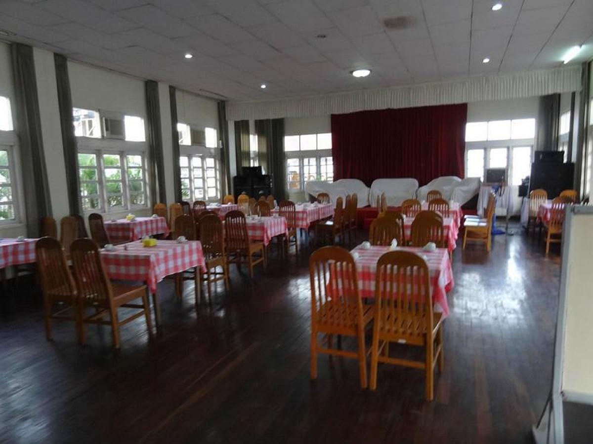 Attran Hotel Mawlamyaing Exterior foto