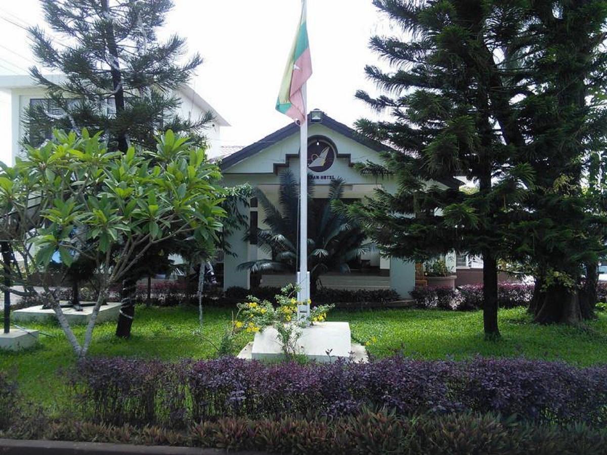 Attran Hotel Mawlamyaing Exterior foto